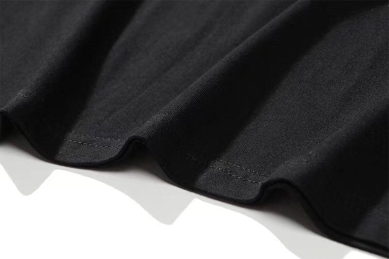 【BAPE  公式旗艦店】Tシャツご好評に付き再入荷！