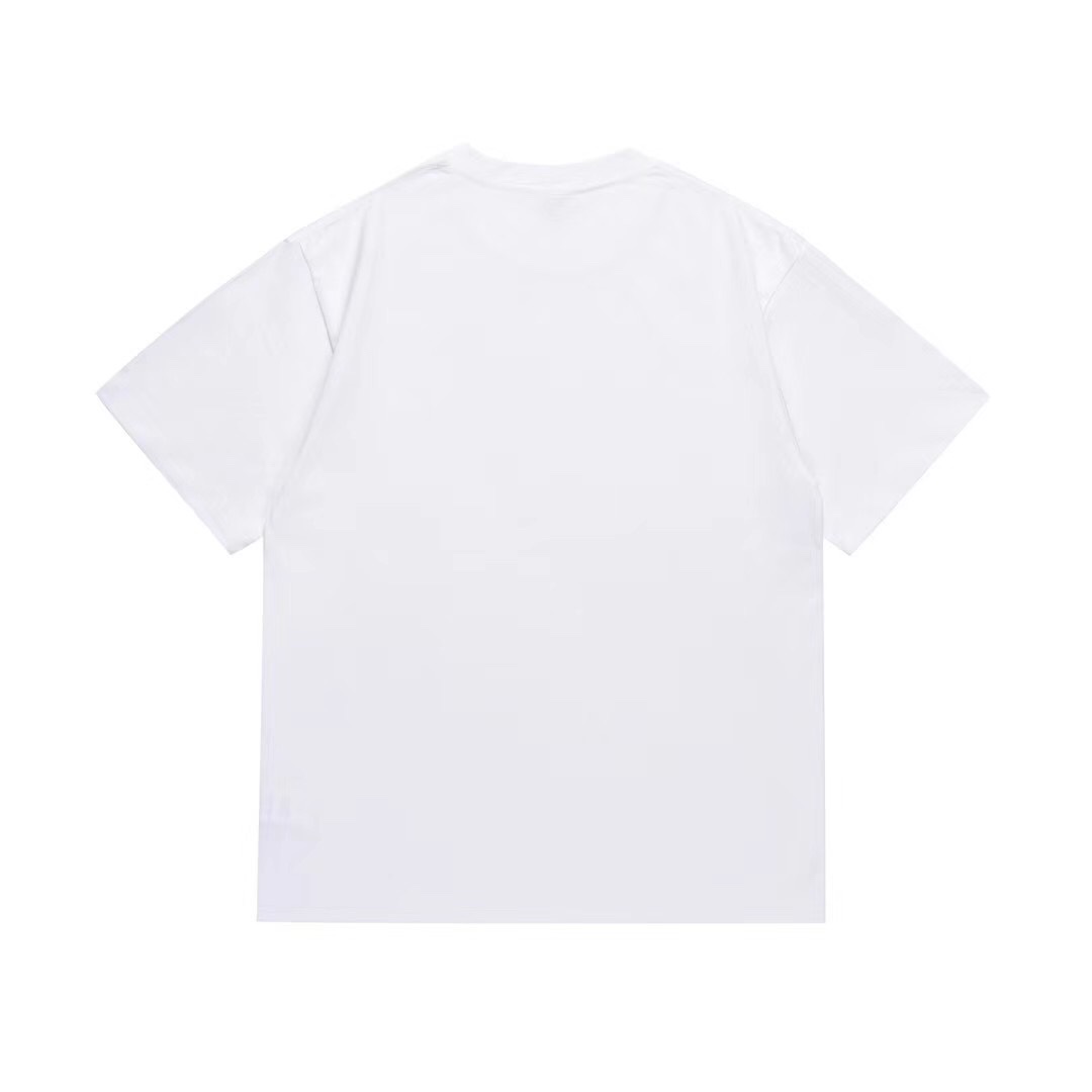 【BAPE  公式旗艦店】Tシャツご好評に付き再入荷！