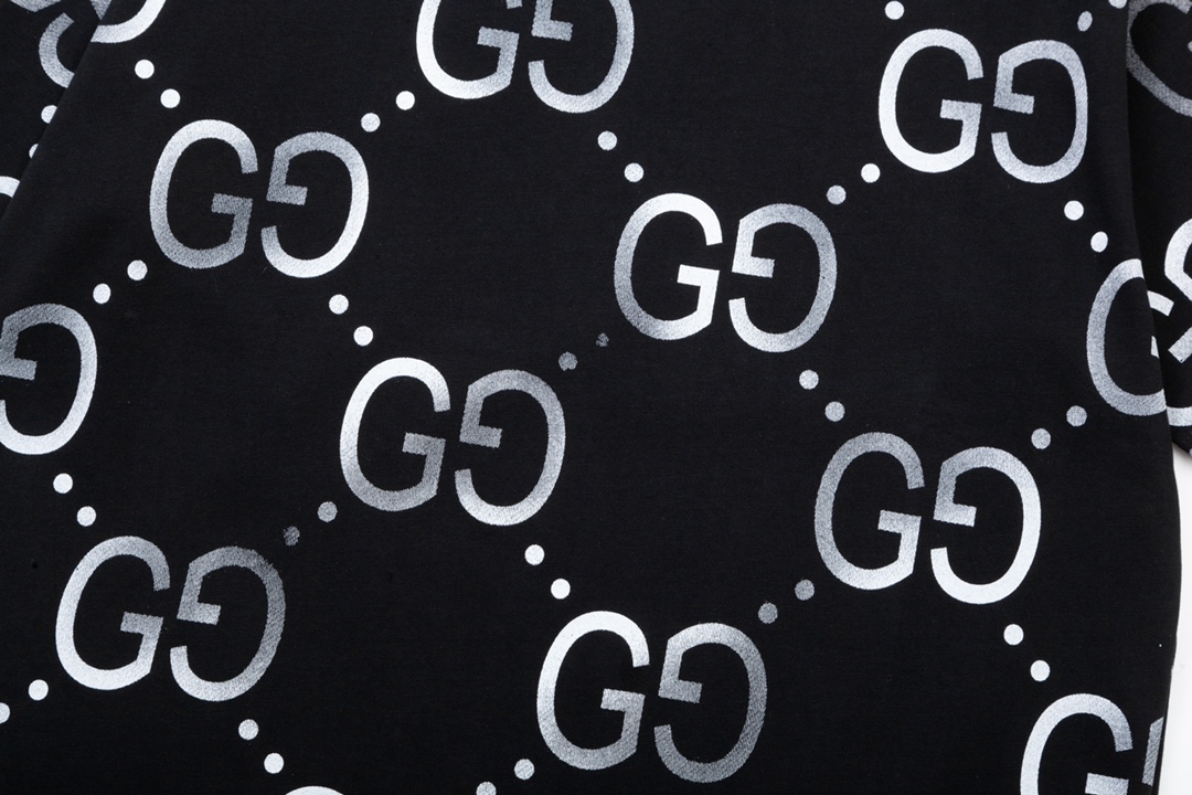 【GUCCI 公式旗艦店】グッチ  Tシャツ ご好評に付き再入荷！