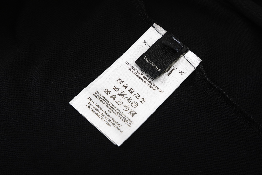 【FENDI 公式旗艦店】フェンディ   Tシャツ ご好評に付き再入荷！