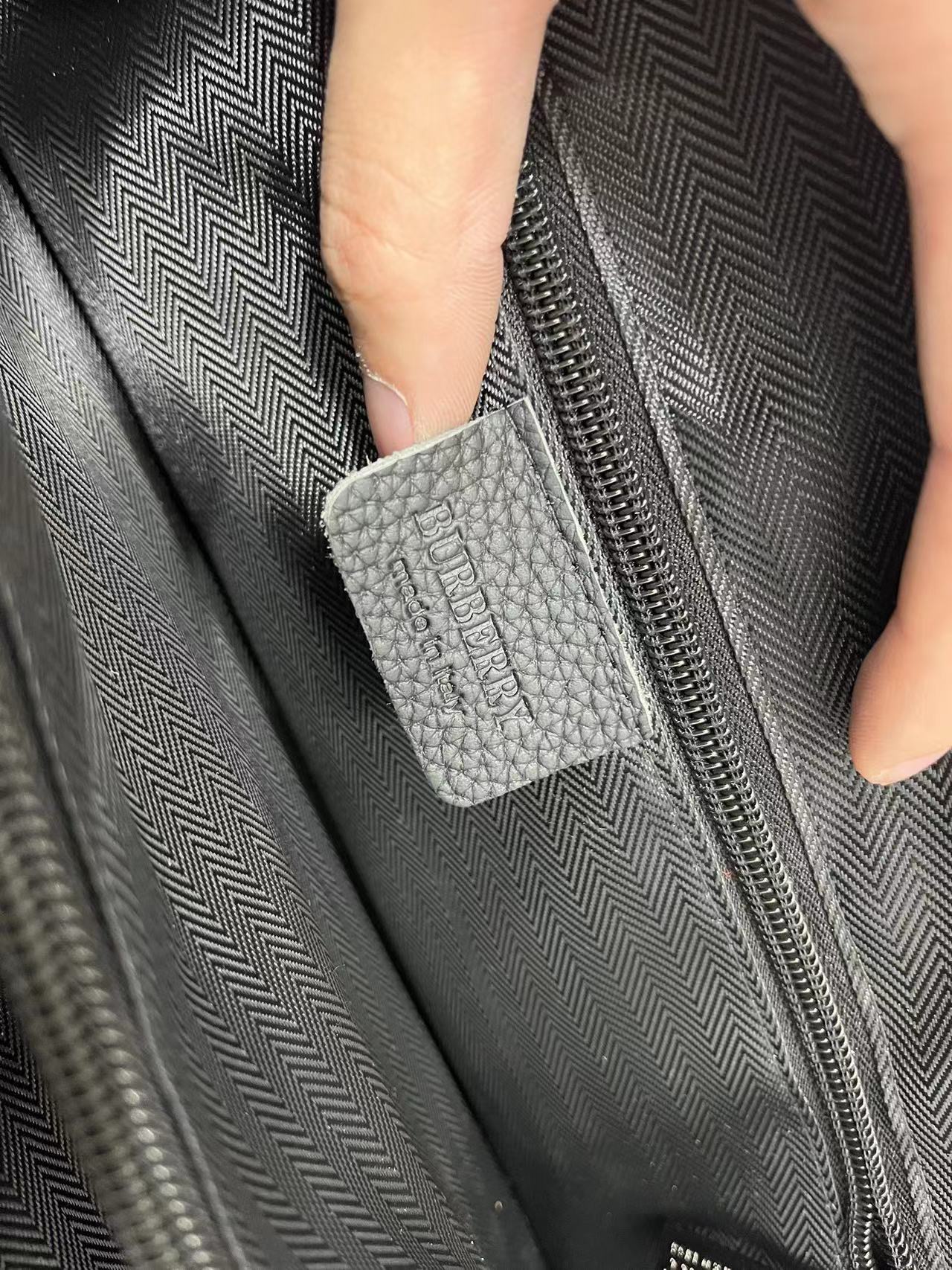 【BURBERRY 公式旗艦店】バーバリー  ハンドバッグ  当日出荷 好評に付き再入荷！38*27CM