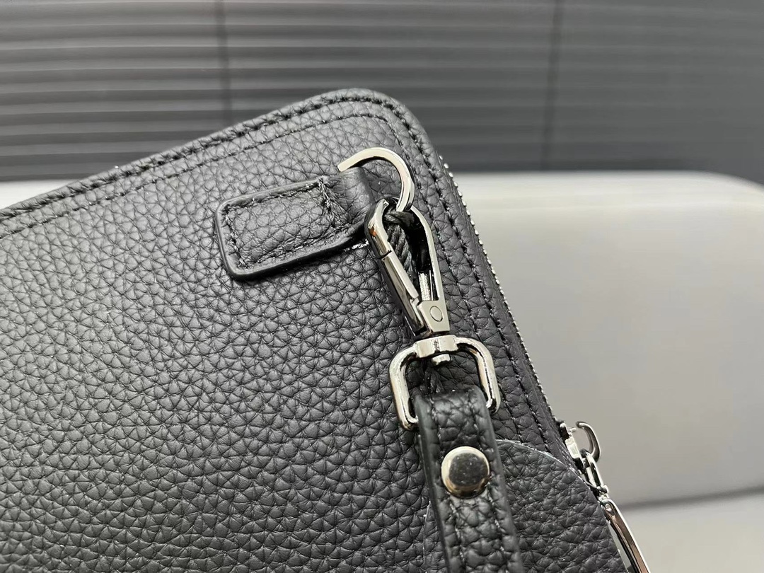 【BURBERRY 公式旗艦店】バーバリー 胸ポケット  当日出荷 好評に付き再入荷！26*16CM