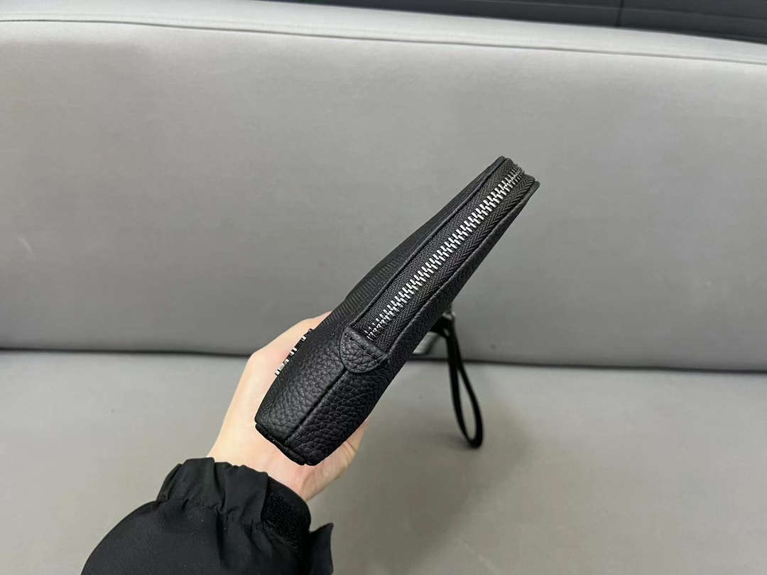 【BURBERRY 公式旗艦店】バーバリー 胸ポケット  当日出荷 好評に付き再入荷！26*16CM