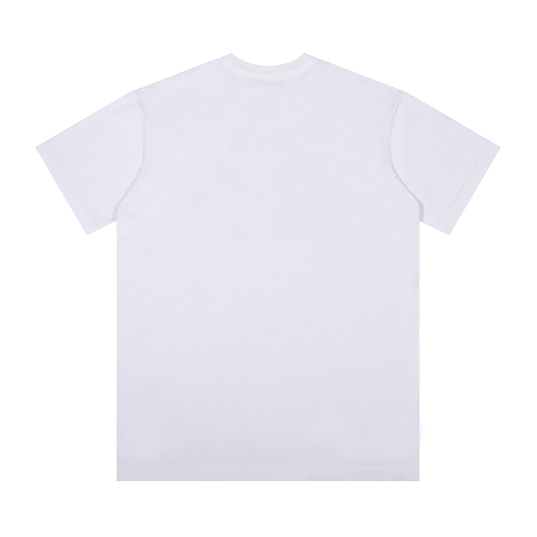 【FENDI 公式旗艦店】フェンディ  Tシャツ ご好評に付き再入荷！