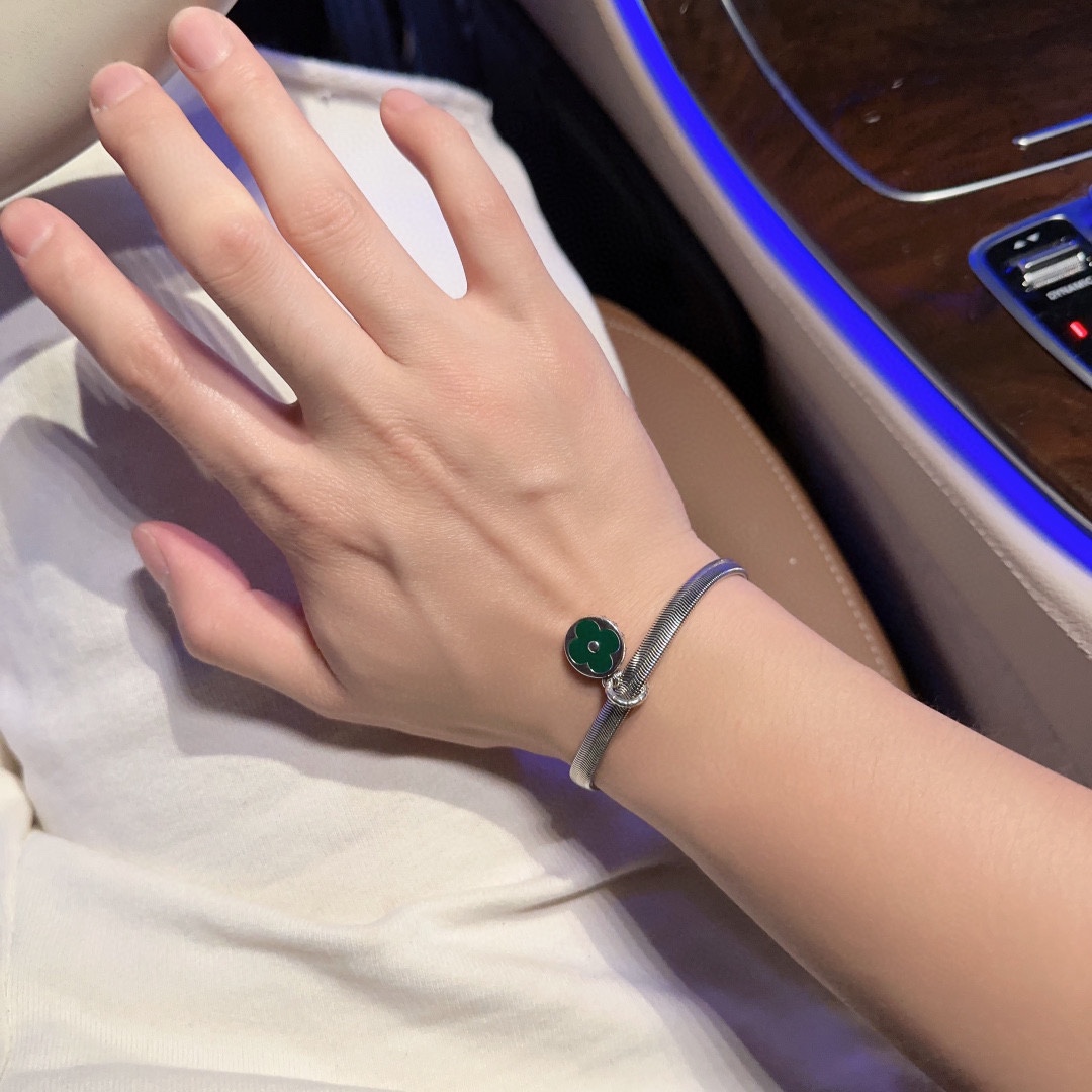 【LOUIS VUITTON】ブレスレット、ファッションシンプルなスタイル