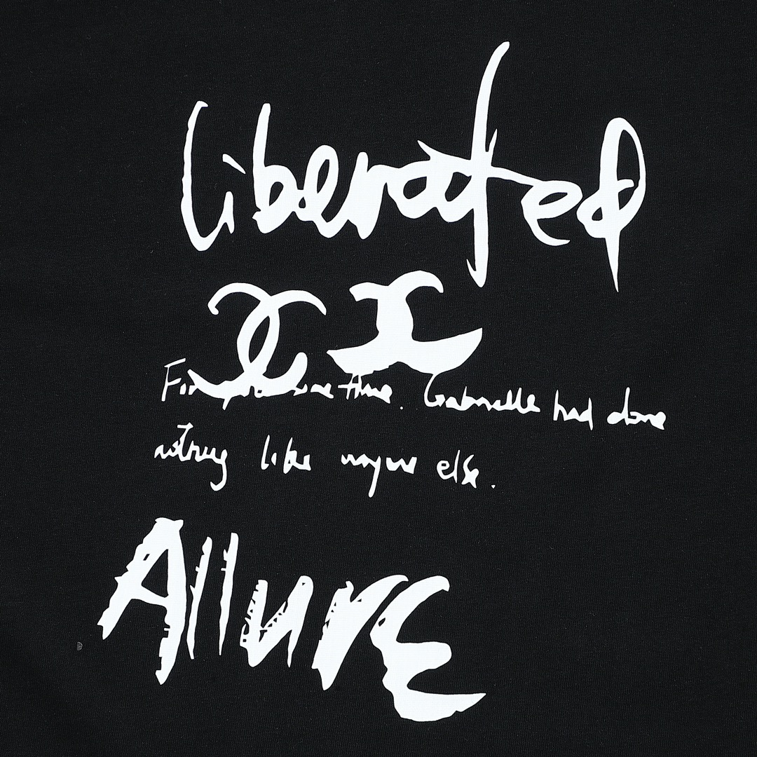 【CHANEL 公式旗艦店】シャネル  Tシャツ ご好評に付き再入荷！