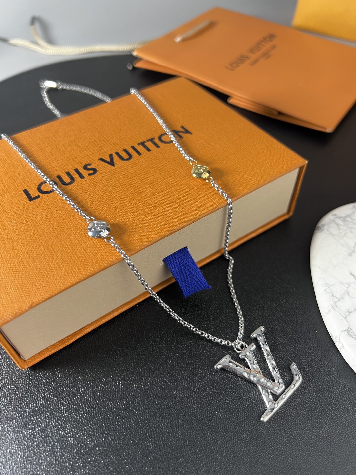 【LOUIS VUITTON】ネックレス、新しいネックレス万能シンプルファッションオーナメント