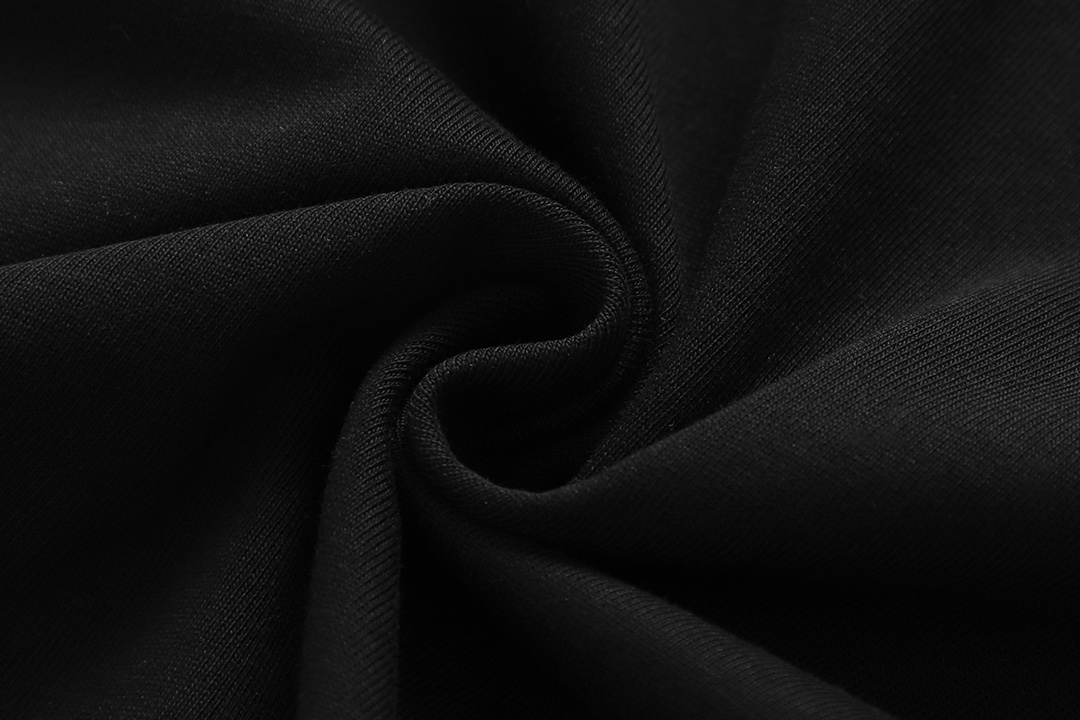 【CELINE  公式旗艦店】セリーヌ  Tシャツ ご好評に付き再入荷！