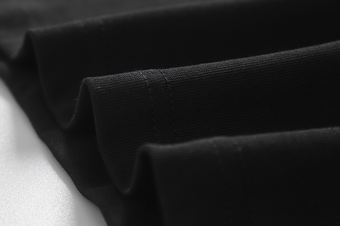 【CELINE  公式旗艦店】セリーヌ  Tシャツ ご好評に付き再入荷！