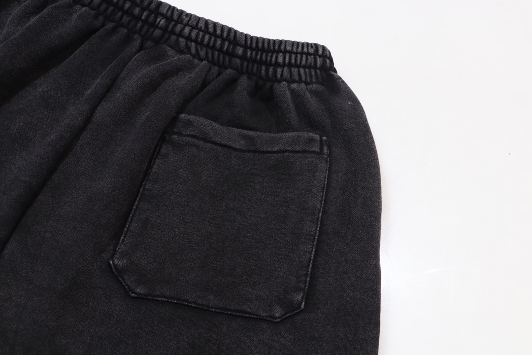 【BALENCIAGA  公式旗艦店】バレンシアガ   ショートパンツ  ご好評に付き再入荷！