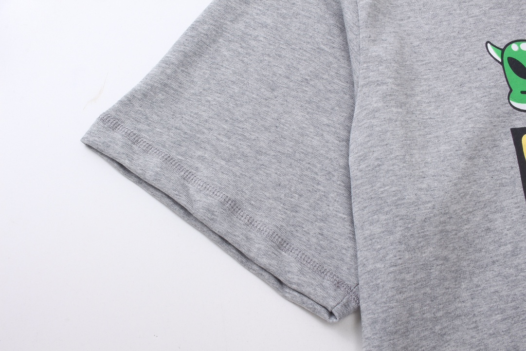 【GUCCI  公式旗艦店】グッチ   Tシャツご好評に付き再入荷！