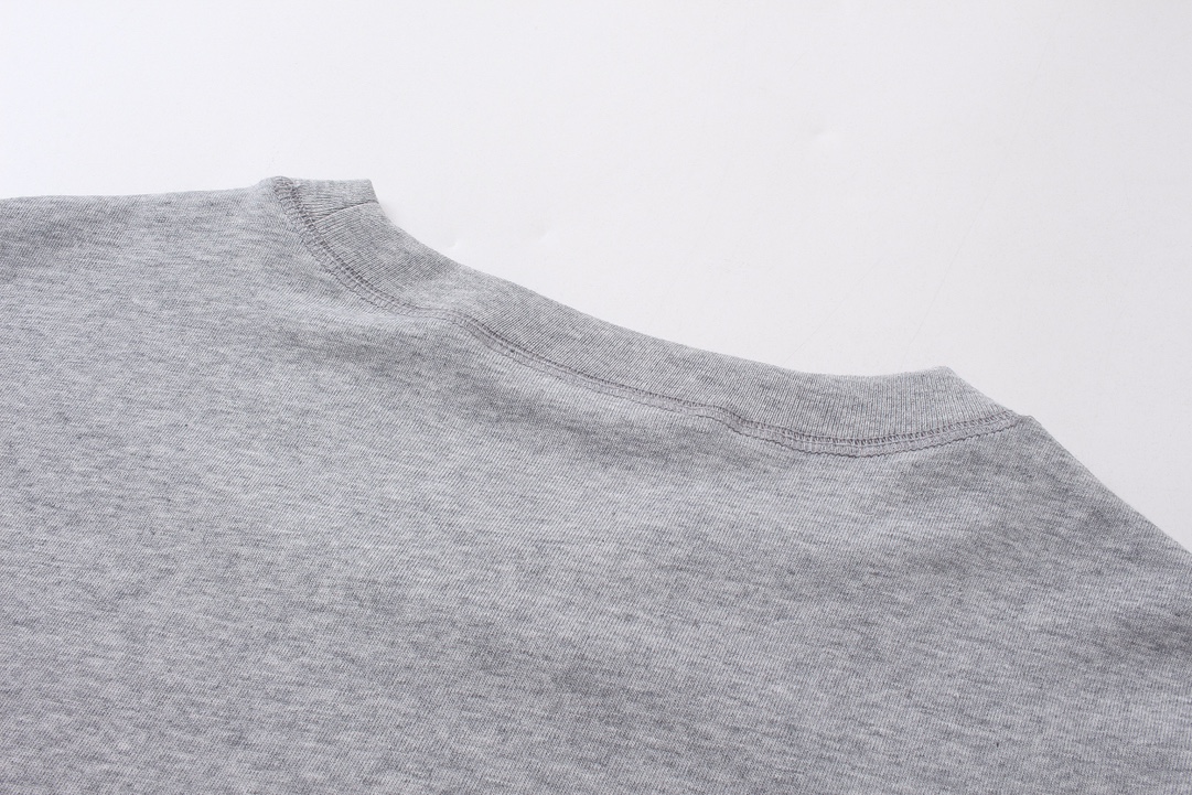 【GUCCI  公式旗艦店】グッチ   Tシャツご好評に付き再入荷！