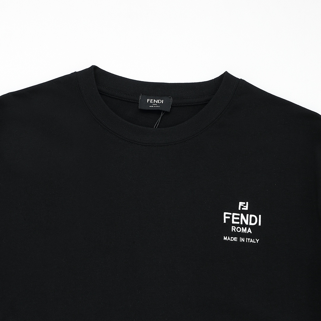 【FENDI 公式旗艦店】フェンディ   Tシャツ ご好評に付き再入荷！