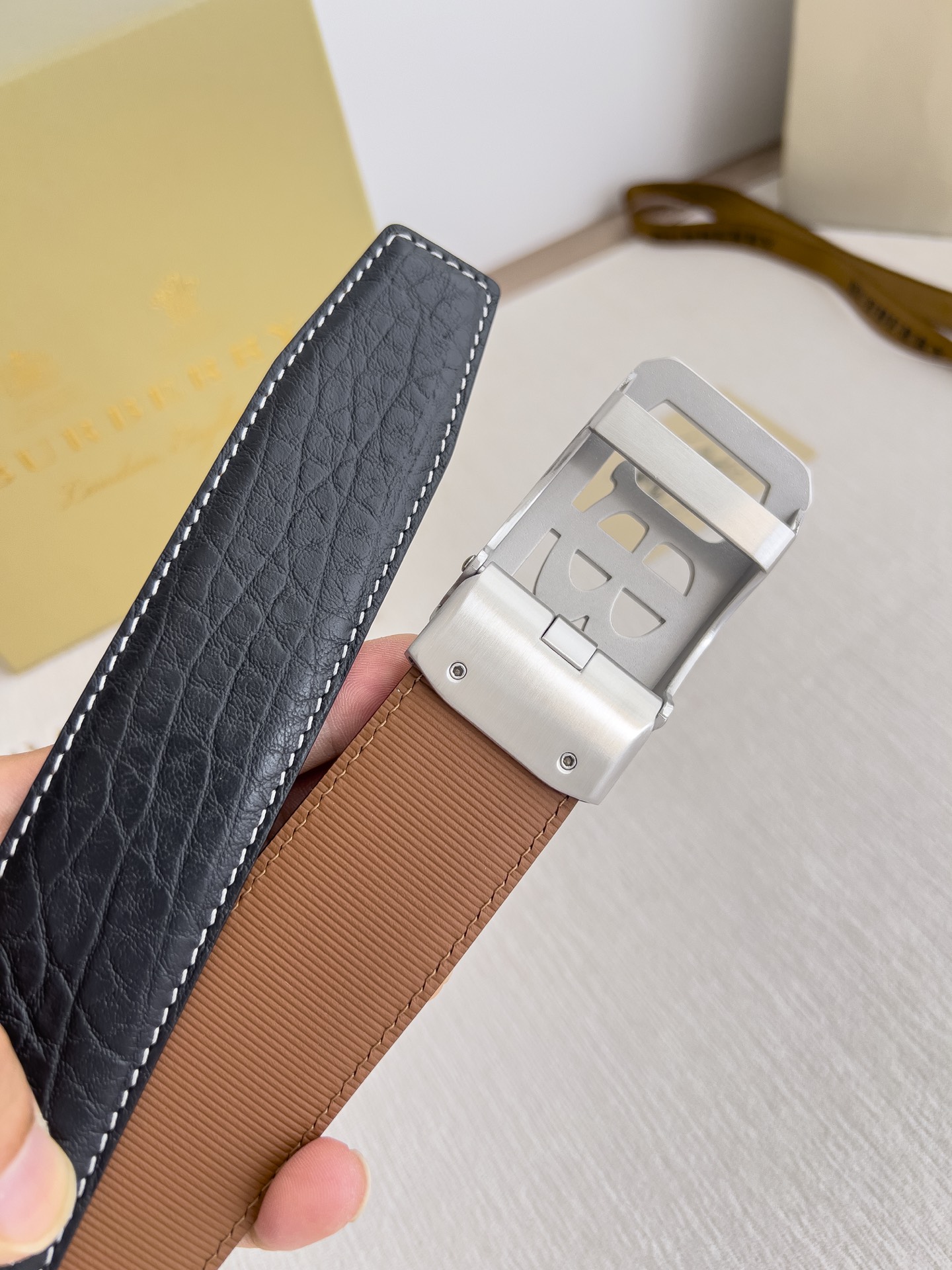 【BURBERRY】(バーバリー) 3.5cmベルト メンズ