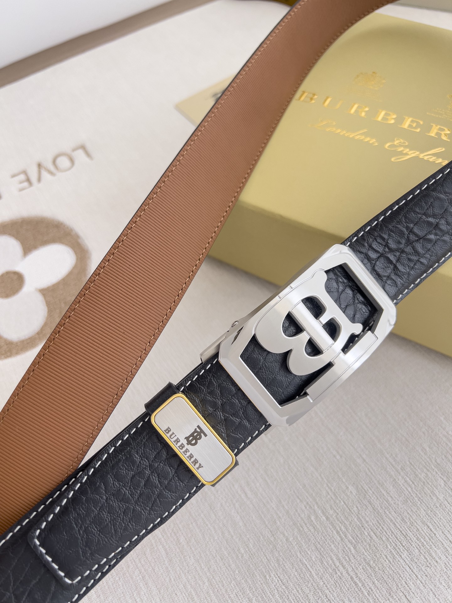 【BURBERRY】(バーバリー) 3.5cmベルト メンズ