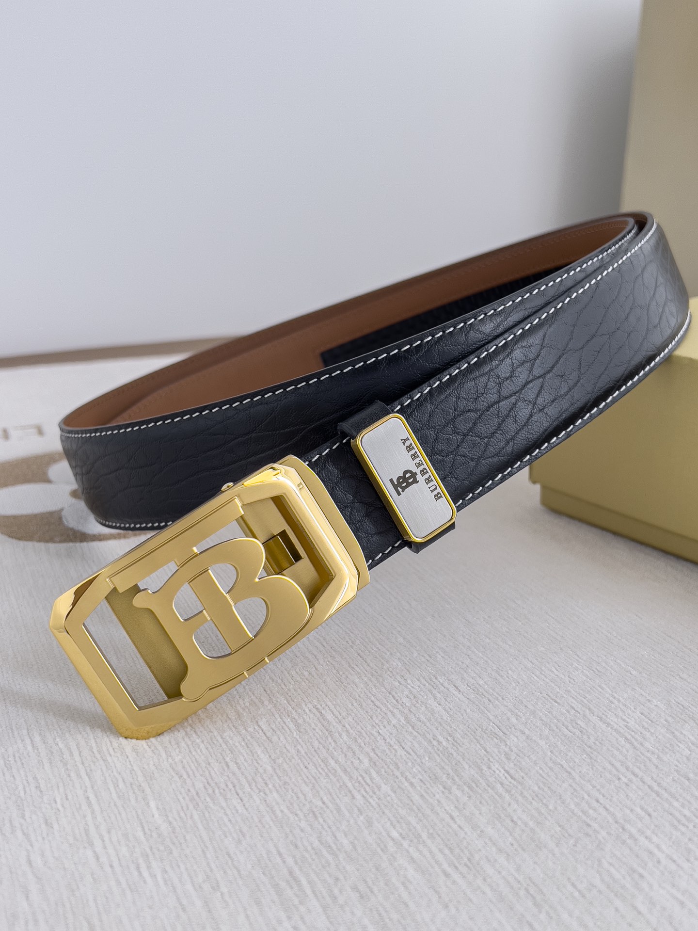 【BURBERRY】(バーバリー) 3.5cmベルト メンズ