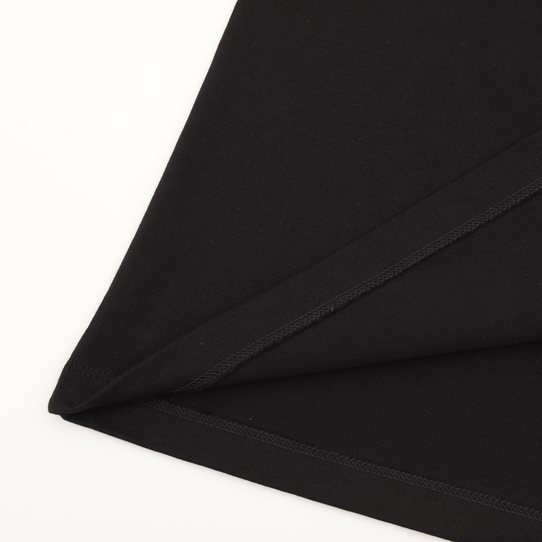 【BURBERRY  公式旗艦店】バーバリー Tシャツ ご好評に付き再入荷！