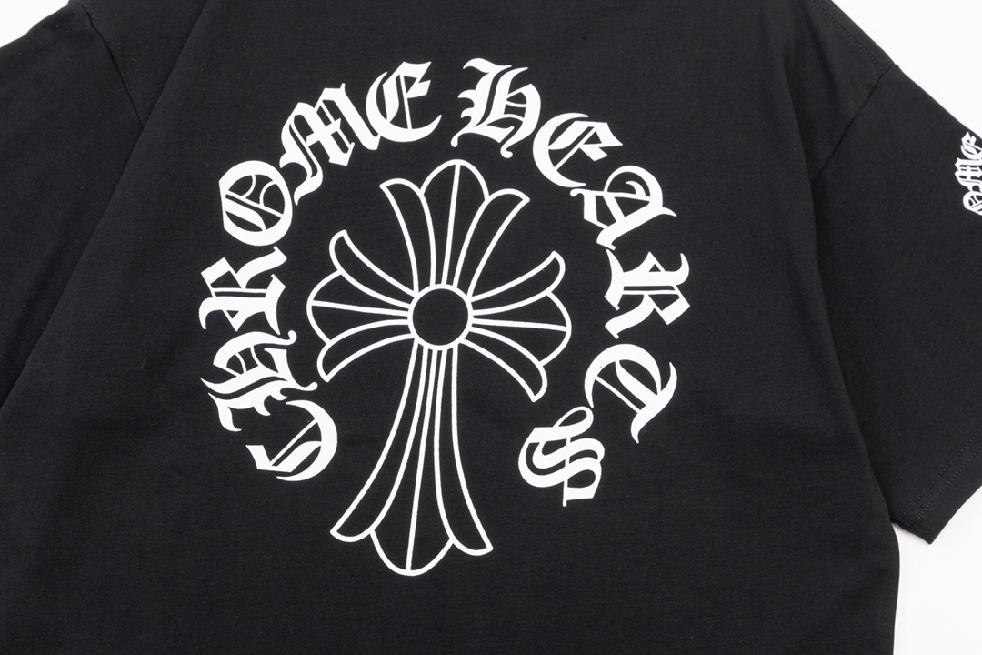【CHROME HEARTS  公式旗艦店】クロムハーツ    Tシャツご好評に付き再入荷！