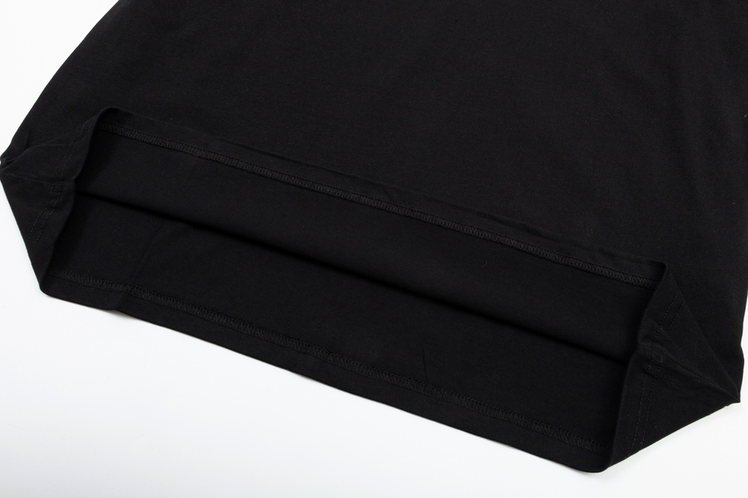 【OFF-WHITE 公式旗艦店】オフホワイト  Tシャツ ご好評に付き再入荷！