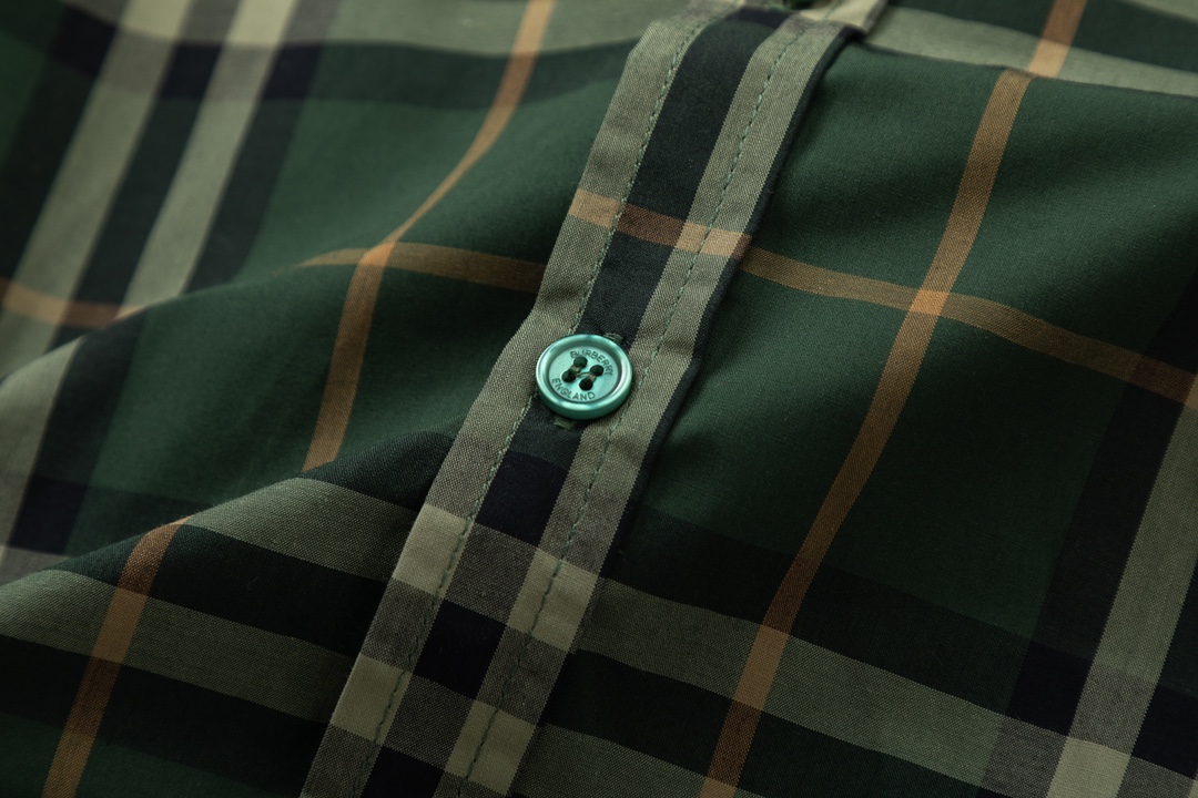 【BURBERRY  公式旗艦店】バーバリー シャツ ご好評に付き再入荷！