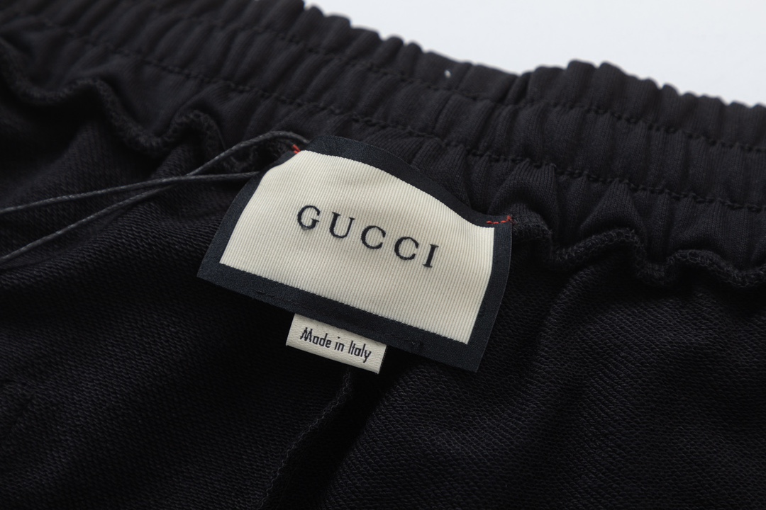 【GUCCI 公式旗艦店】グッチ  ショートパンツご好評に付き再入荷！