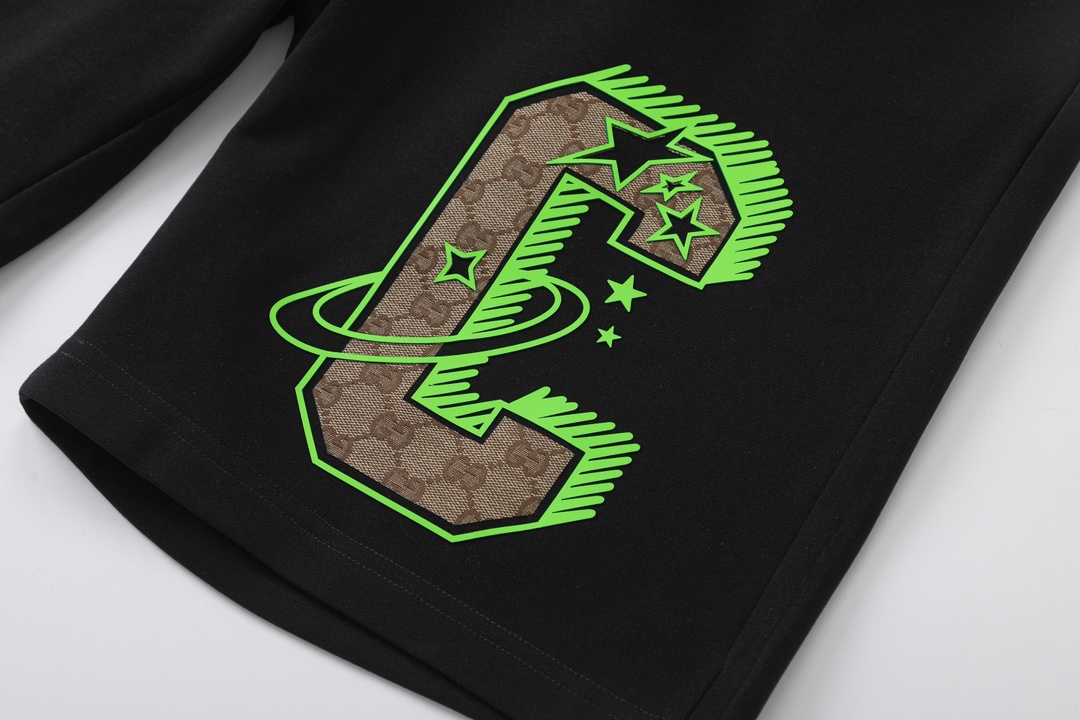 【GUCCI 公式旗艦店】グッチ  ショートパンツご好評に付き再入荷！