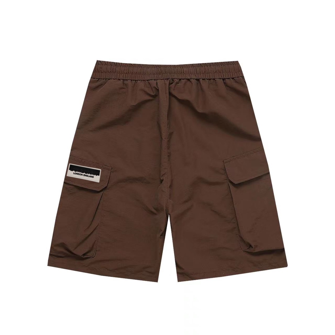 【BURBERRY  公式旗艦店】ショートパンツご好評に付き再入荷！