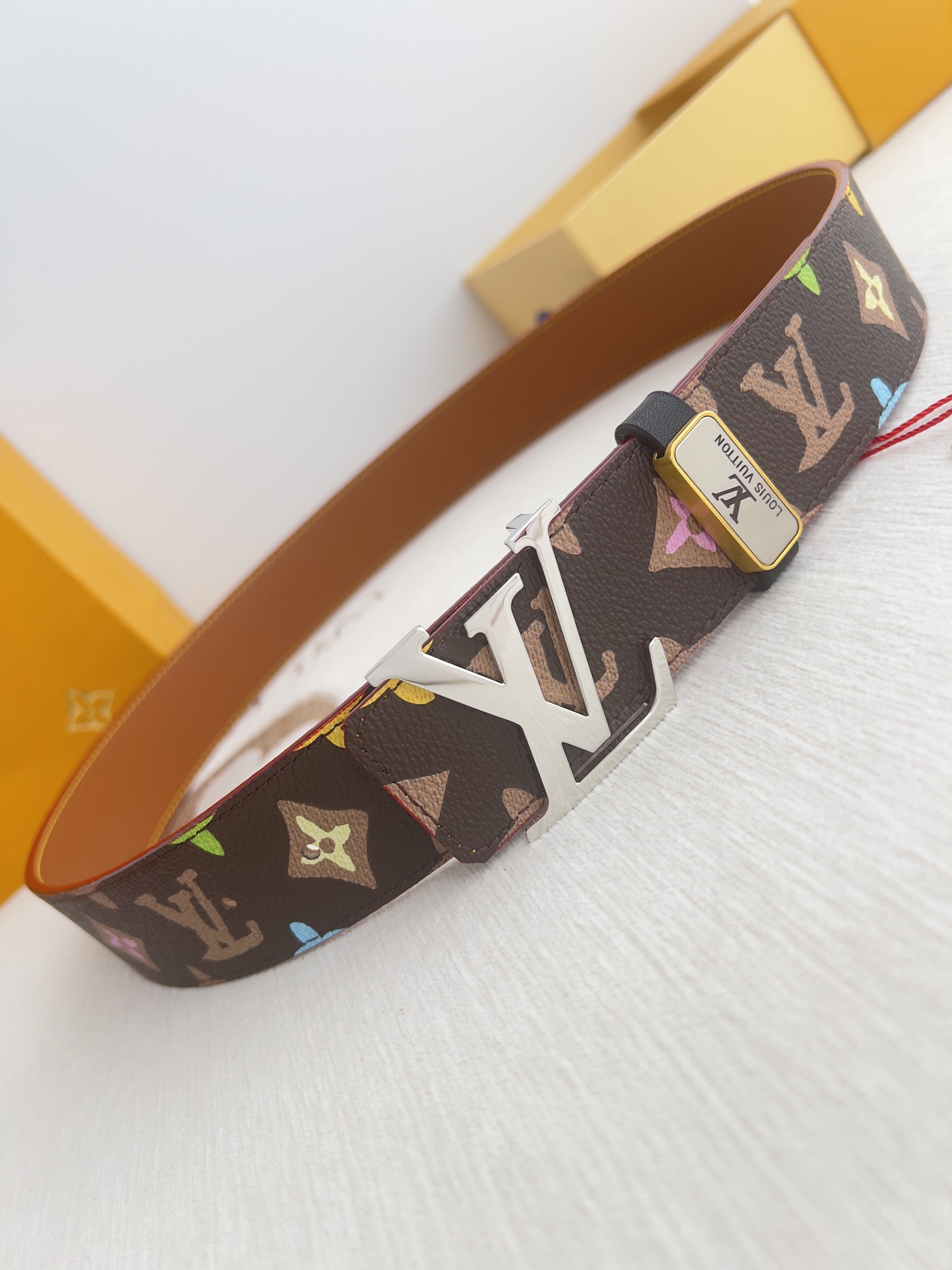 【LOUIS VUITTON】(ルイヴィトン) 3.8cmベルト メンズ  24706