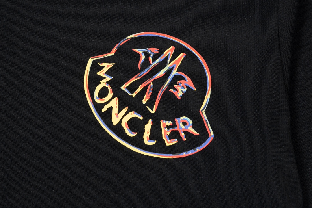 【MONCLER  公式旗艦店】モンクレール   Tシャツご好評に付き再入荷！