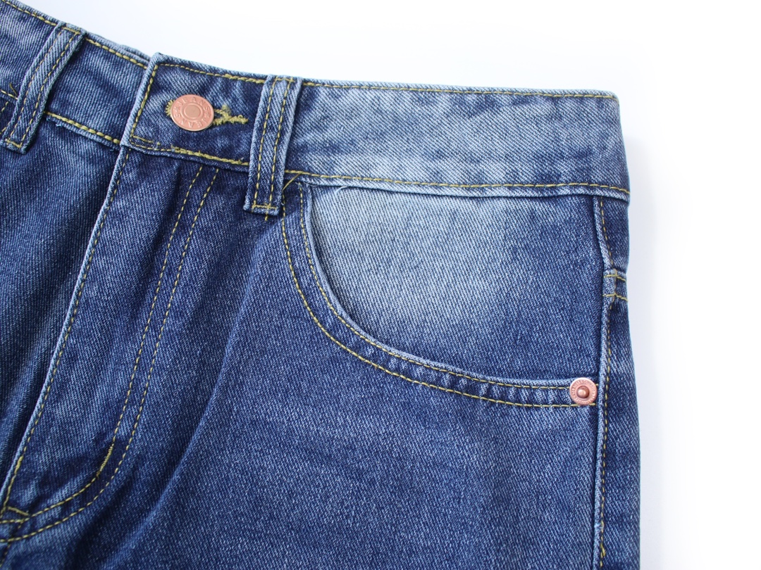 【EVISU  公式旗艦店】エヴィス ショートパンツ  ご好評に付き再入荷！