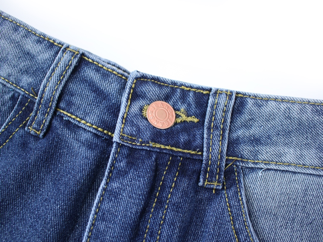 【EVISU  公式旗艦店】エヴィス ショートパンツ  ご好評に付き再入荷！