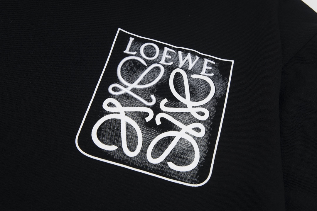 【LOEWE  公式旗艦店】ロエベ   Tシャツ ご好評に付き再入荷 24613
