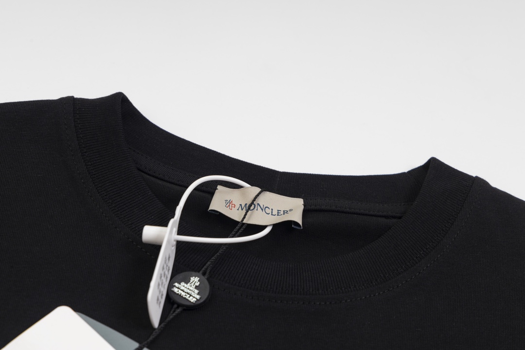 【MONCLER  公式旗艦店】モンクレール   Tシャツご好評に付き再入荷！