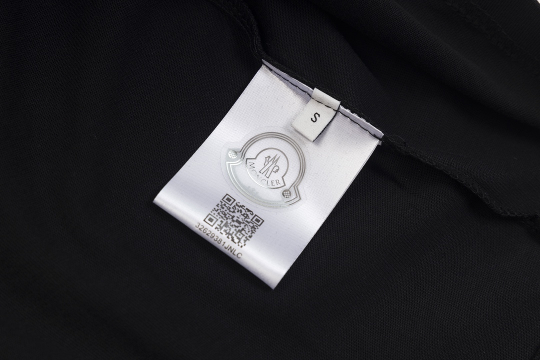 【MONCLER  公式旗艦店】モンクレール   Tシャツご好評に付き再入荷！