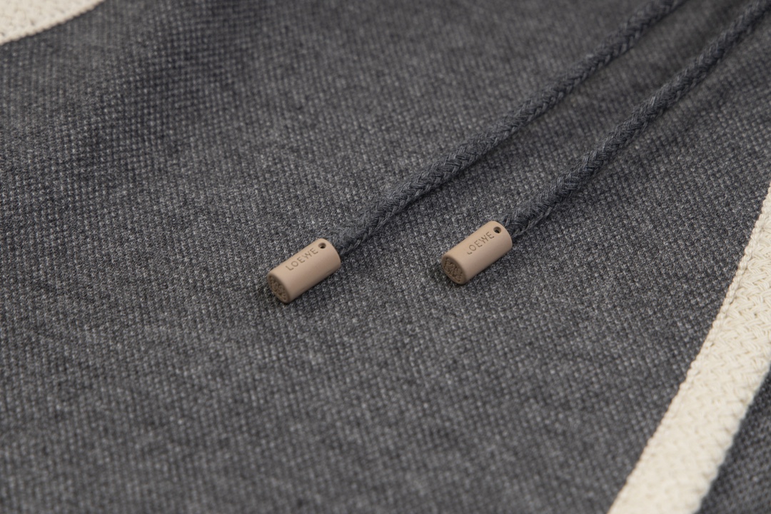 【LOEWE 公式旗艦店】ロエベ  ショートパンツ  ご好評に付き再入荷！24629