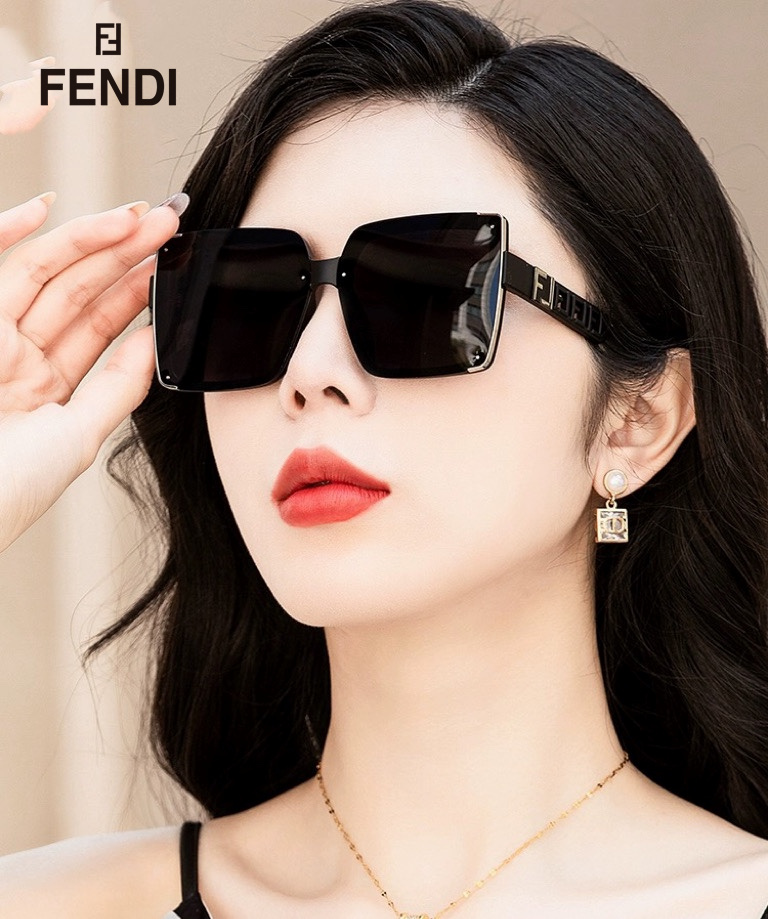 FENDI(フェンディ) サングラス