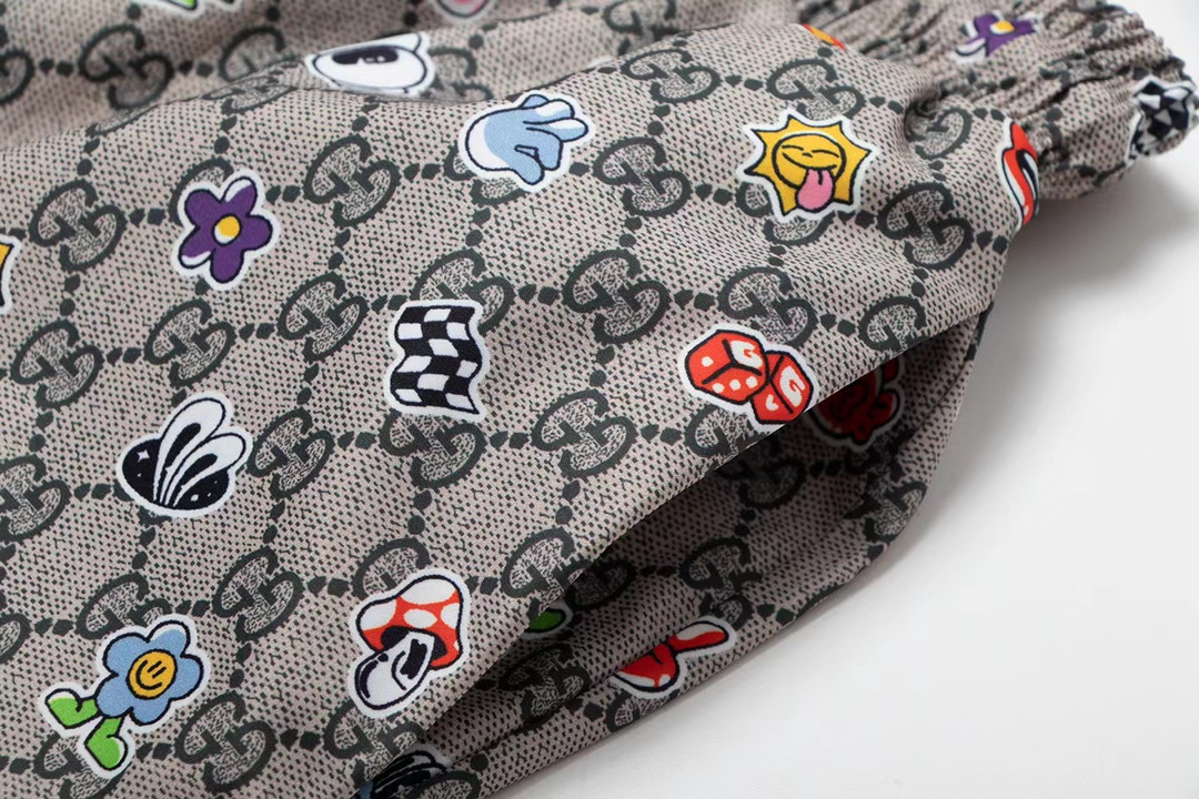 【GUCCI 公式旗艦店】グッチ  ショートパンツ  ご好評に付き再入荷！