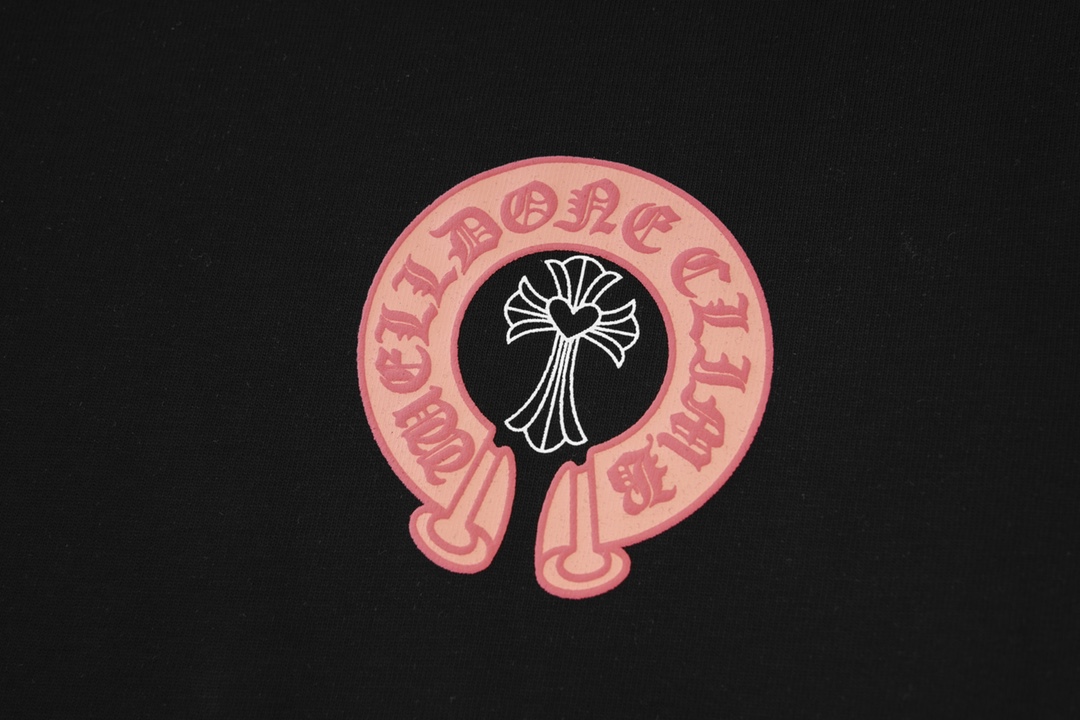 【CHROME HEARTS  公式旗艦店】クロムハーツ Tシャツ ご好評に付き再入荷！