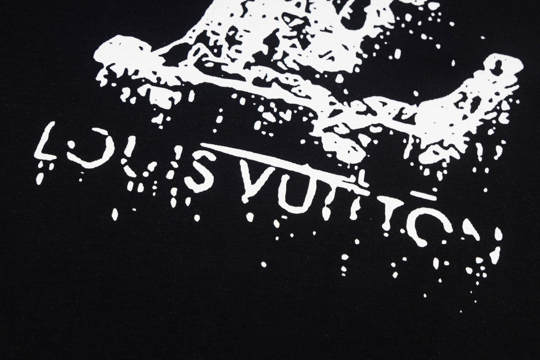 【LOUIS VUITTON  公式旗艦店】ルイヴィトン  Tシャツ ご好評に付き再入荷 240624