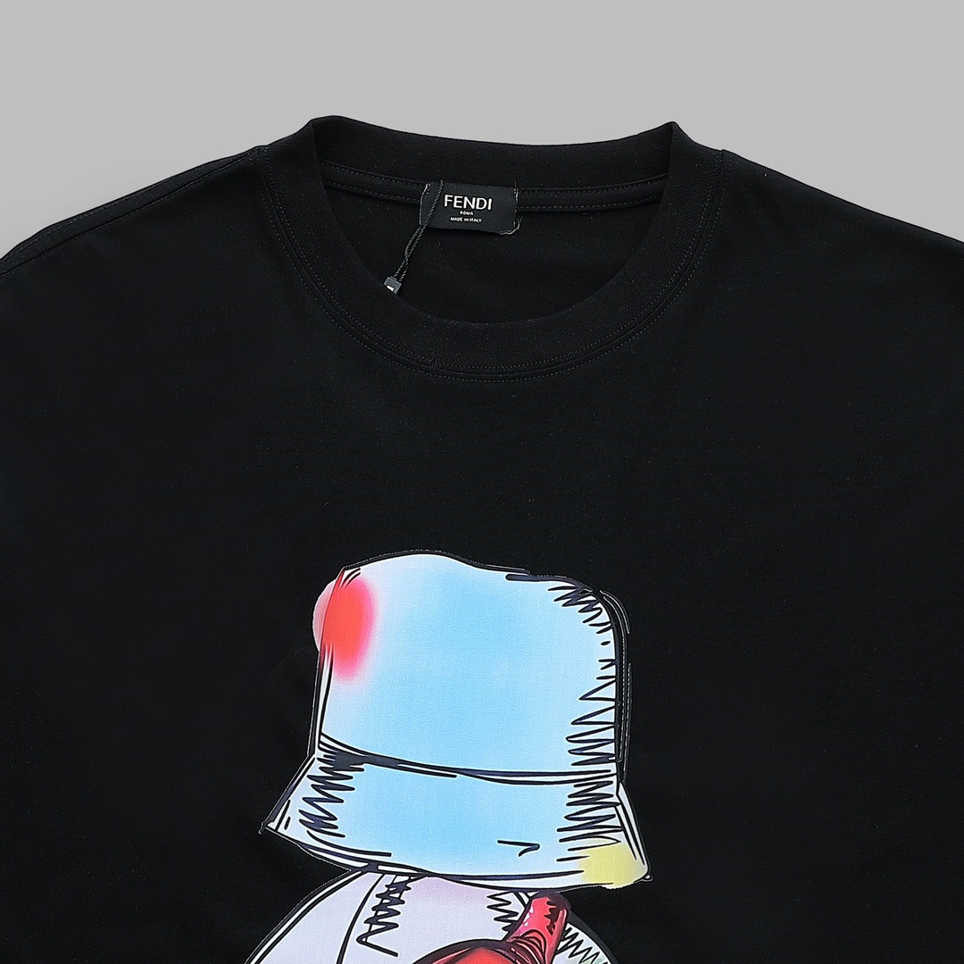 【LOEWE  公式旗艦店】ロエベ  Tシャツ ご好評に付き再入荷！