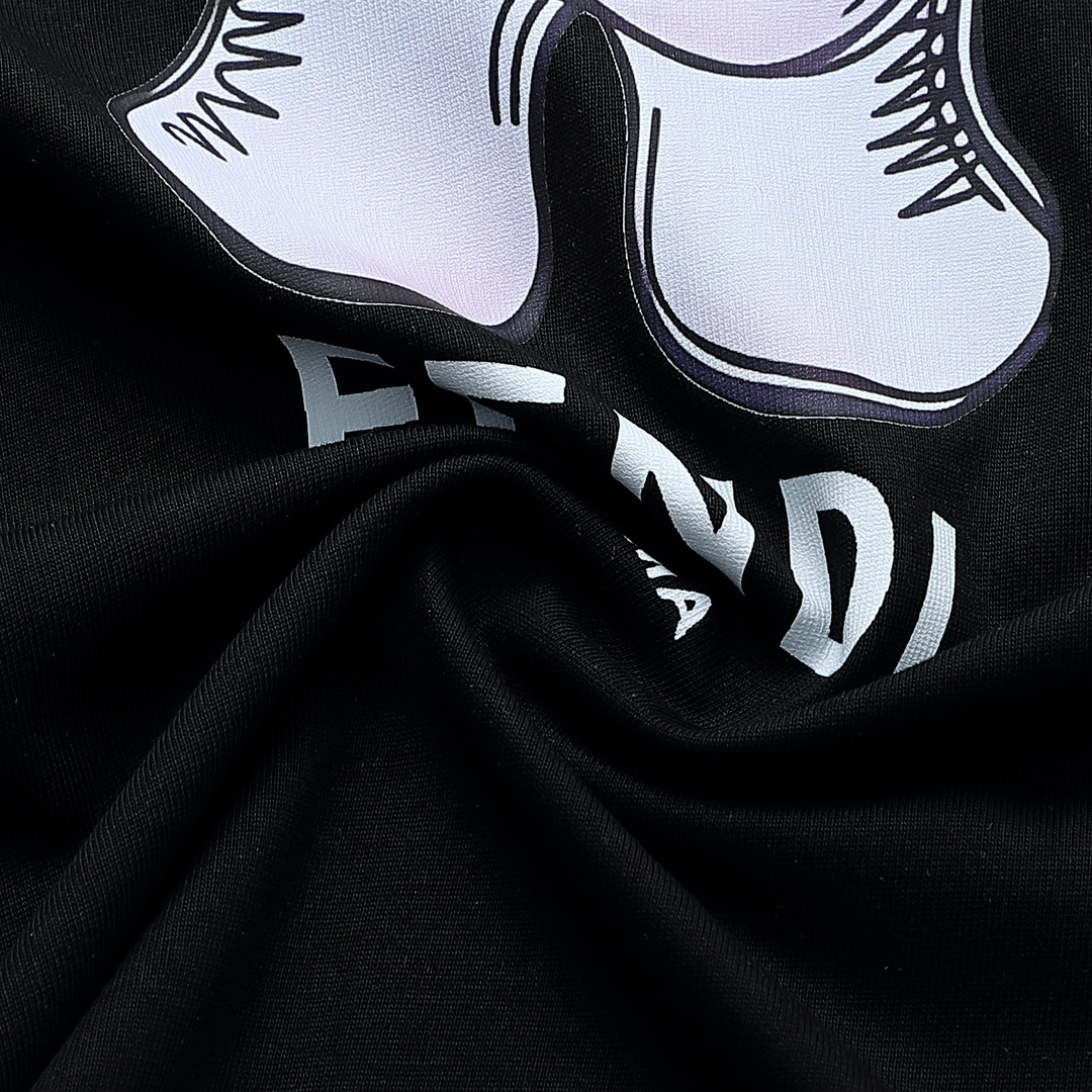 【LOEWE  公式旗艦店】ロエベ  Tシャツ ご好評に付き再入荷！