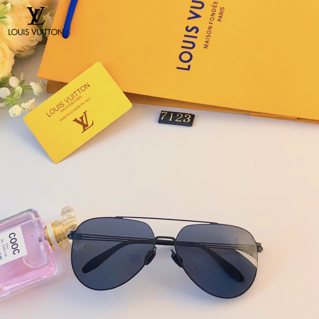 LOUIS VUITTON(ルイヴィトン) サングラス