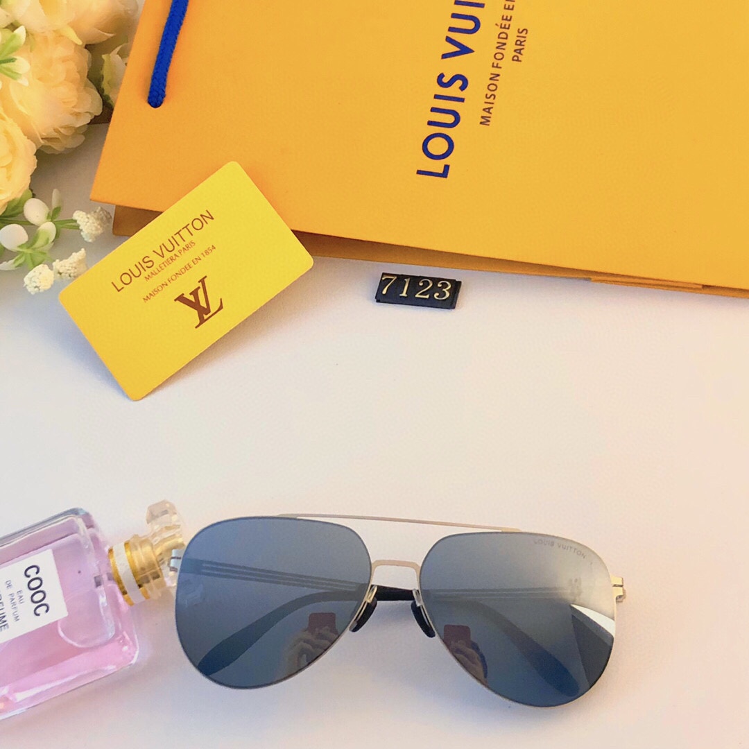 LOUIS VUITTON(ルイヴィトン) サングラス