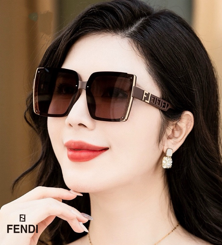 FENDI(フェンディ ) サングラス 24706