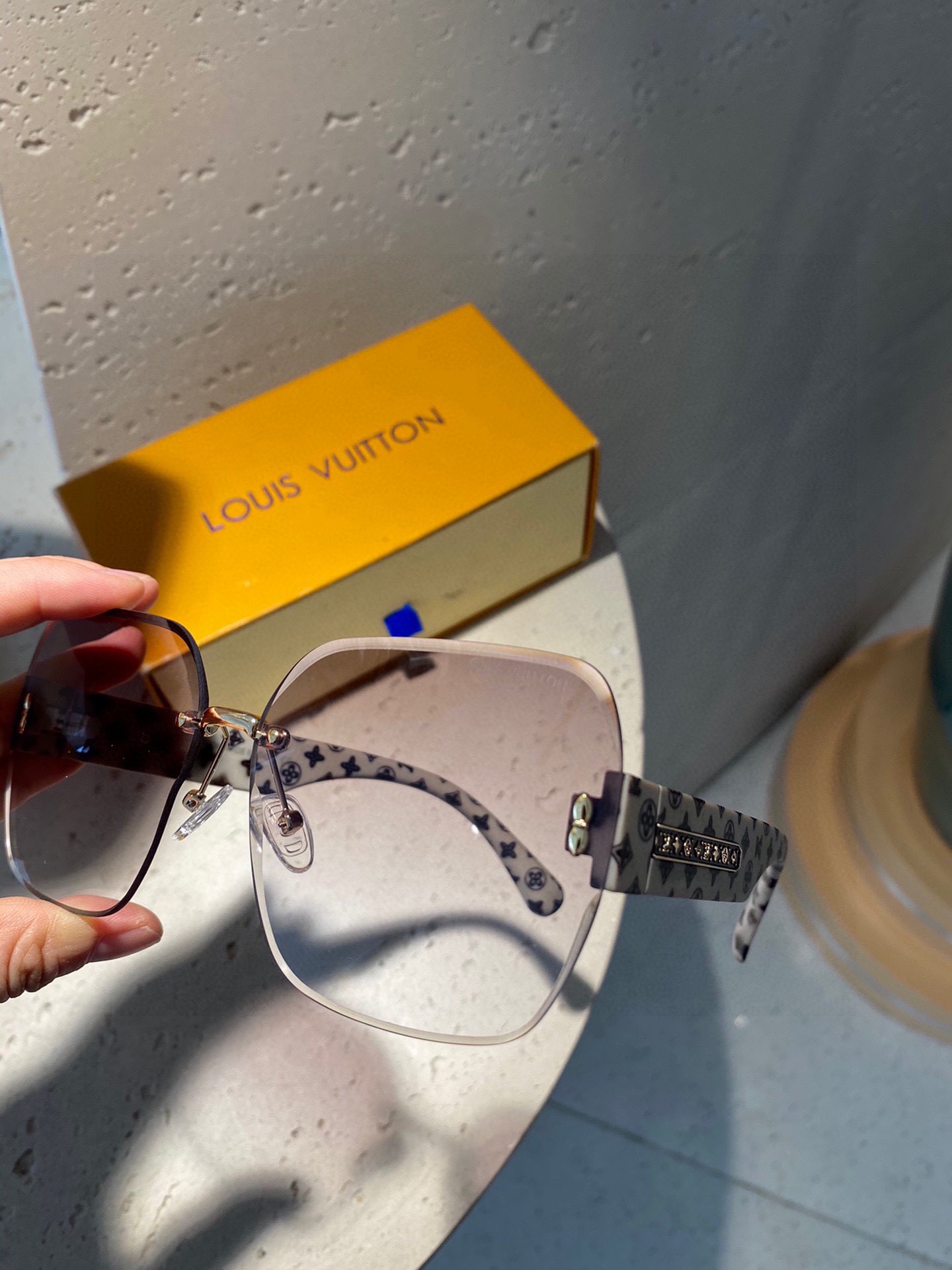 LOUIS VUITTON(ルイヴィトン) サングラス