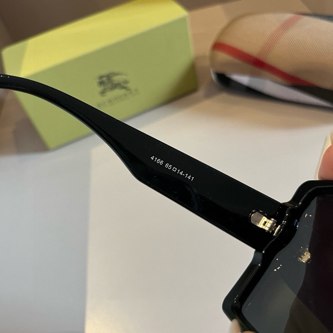 BURBERRY(バーバリー) サングラス