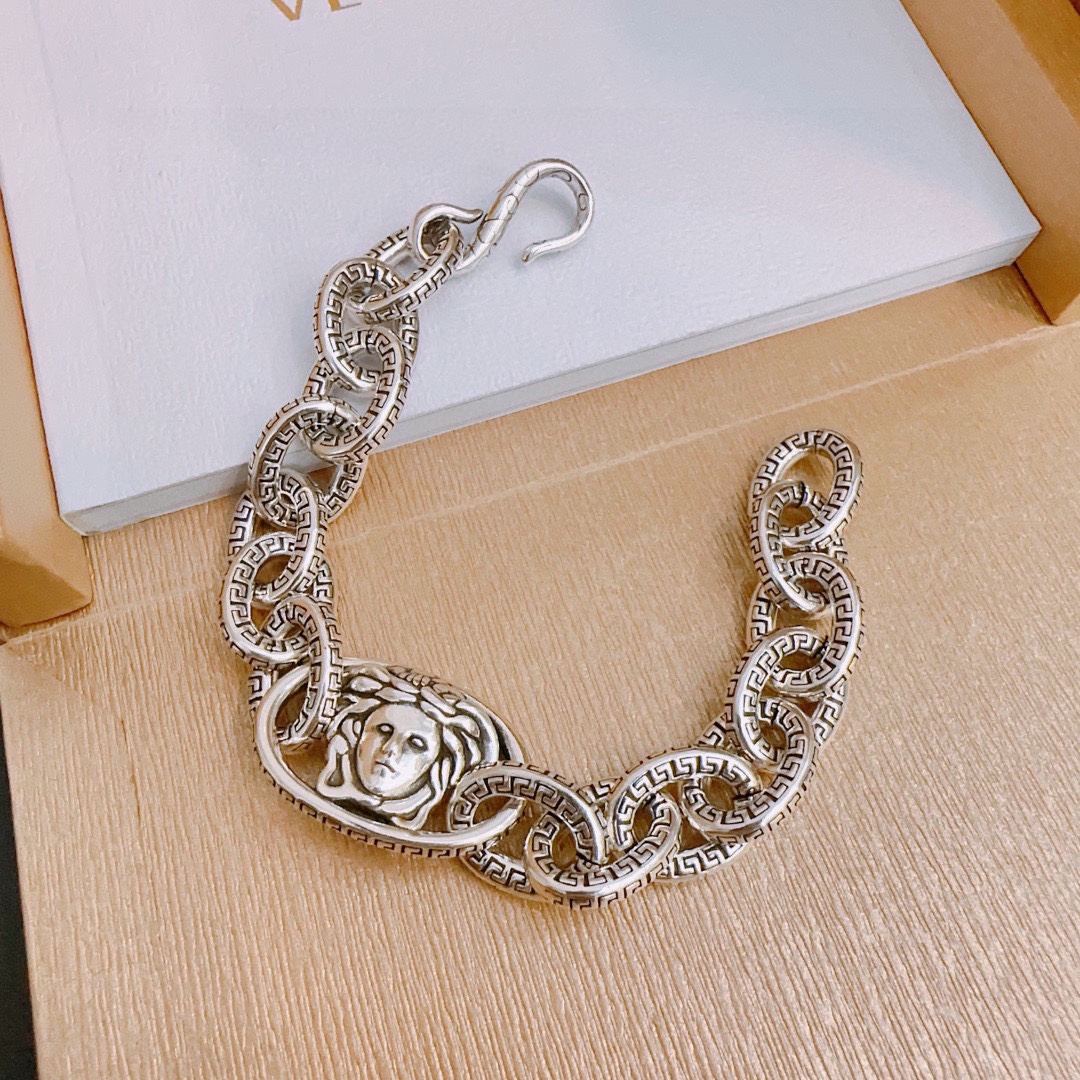 【VERSACE】ブレスレット、ファッションシンプルなスタイル 2474