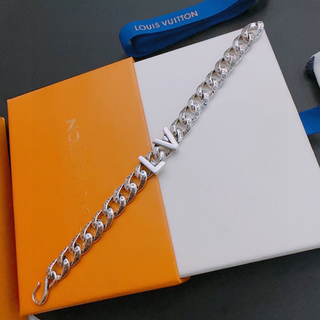 【 LOUIS VUITTON】ブレスレット、ファッションシンプルなスタイル 2472