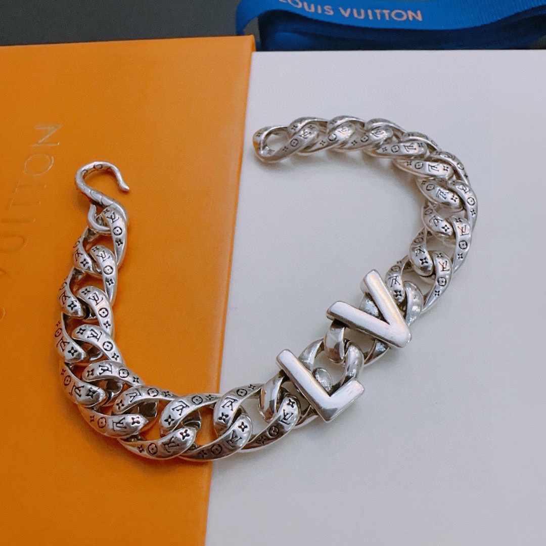 【 LOUIS VUITTON】ブレスレット、ファッションシンプルなスタイル 2472