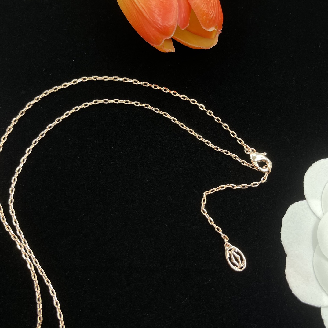 【CARTIER】ネックレス、新しいネックレス万能シンプルファッションオーナメント 2472